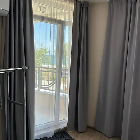 Cozy Sea View Apartman Szozopol